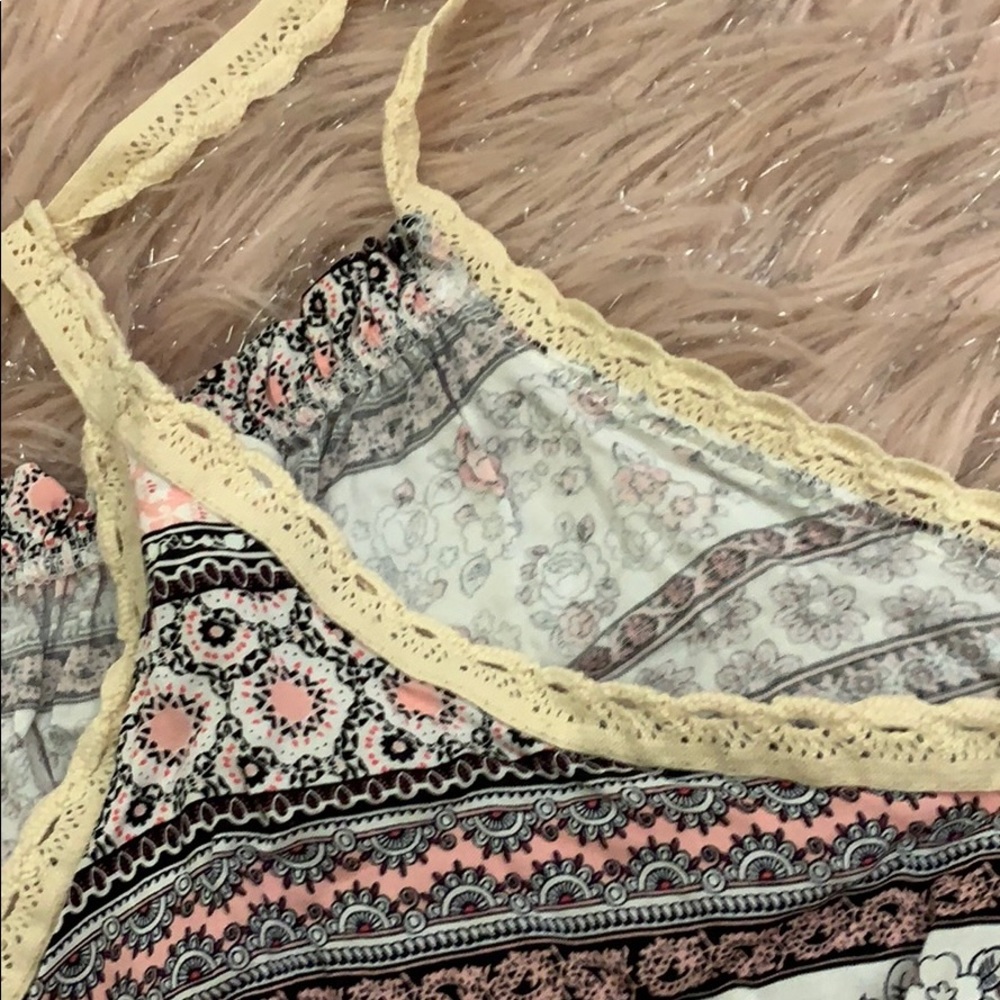 Colorful dress with patterns - Picture 3 of 3